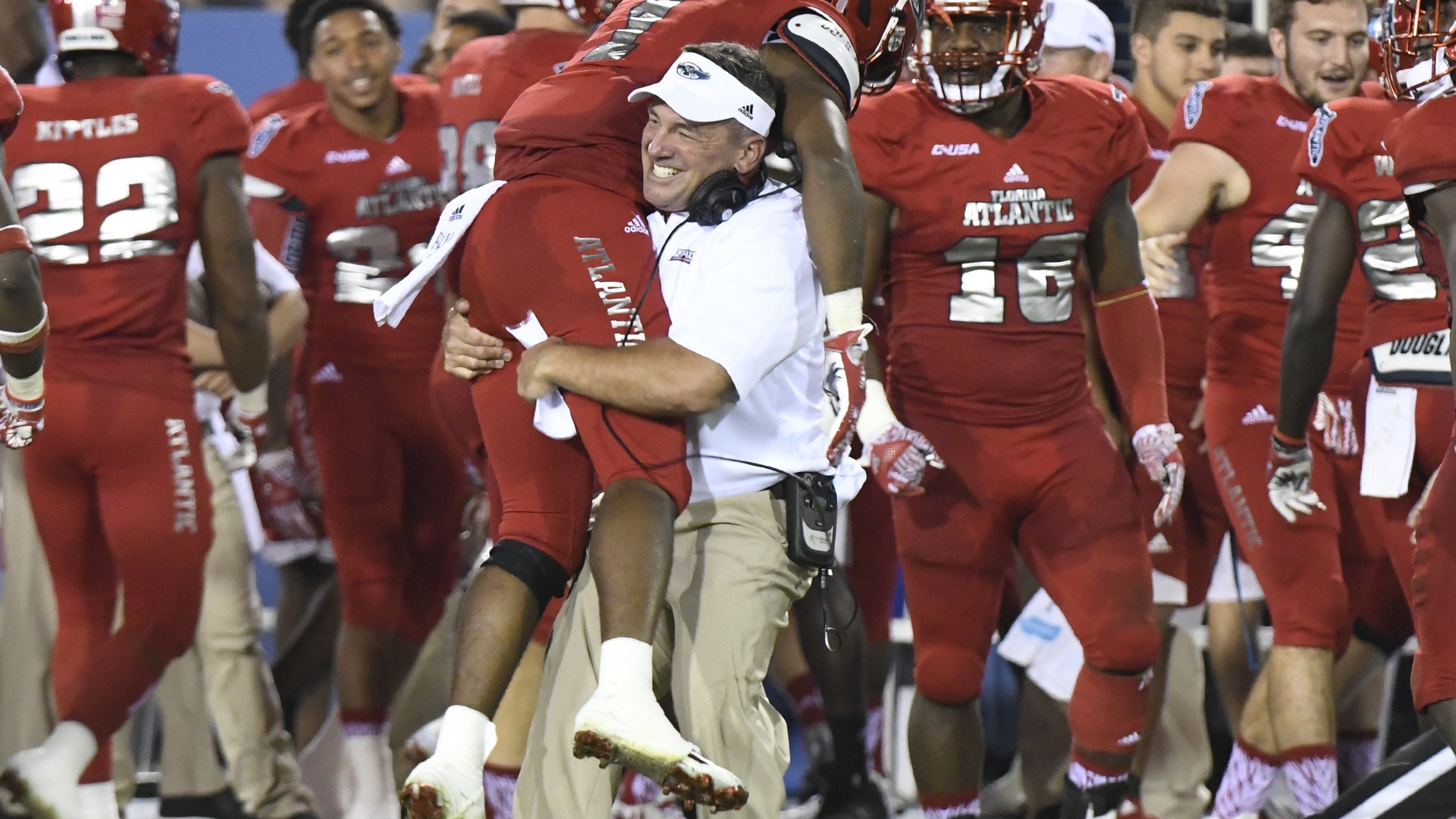 国足迎来了 国足迎来了